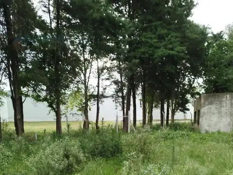 Campo 2 Has. con Galpón, Silos y Oficina en Ruta 32 y Bv. Acevedo