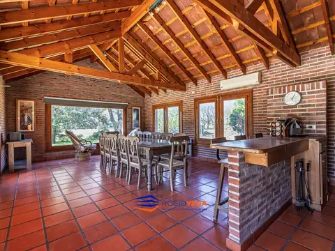 Casa 6 ambientes con 6 baños
