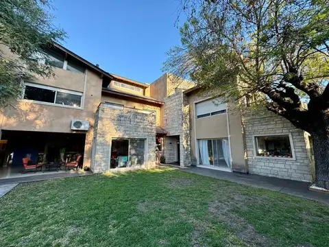 Casa en Venta de 6 dormitorios
