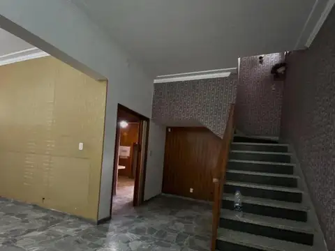 Casa en Venta en Rafael Calzada, USD 185.000