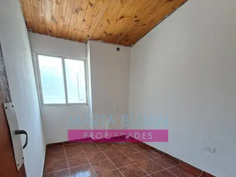 Depto Tipo Casa en Alquiler en Crucesita, $ 450.000
