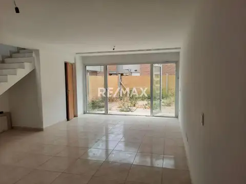 Depto Tipo Casa en Venta en Neuquen, USD 239.000