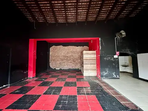 Local en Alquiler 66 años