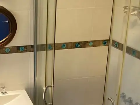 Casa en Alquiler Temporal con 1 cochera