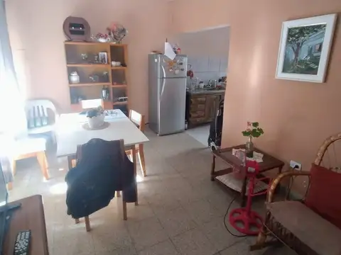 Depto Tipo Casa en Venta de 5 ambientes
