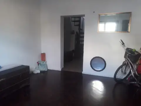Depto Tipo Casa en Venta de 2 ambientes