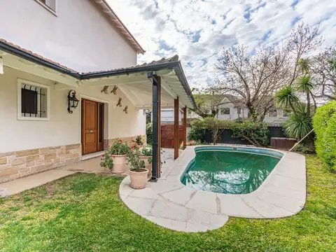 Casa en Venta con 1 cochera