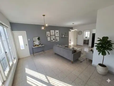 Venta de departamento - barrio bombal godoy cruz.