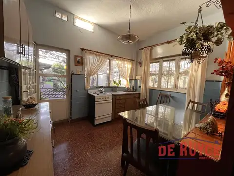Casa sobre gran lote
