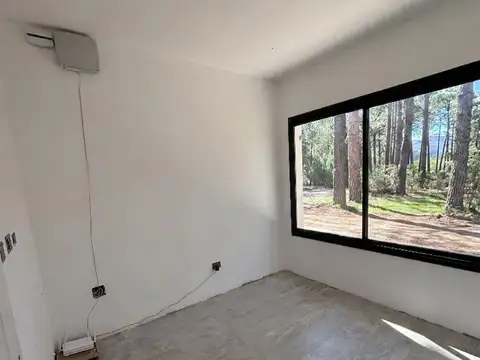 Exclusiva Casa a Estrenar en Barrio Álamos II, Pinamar Norte