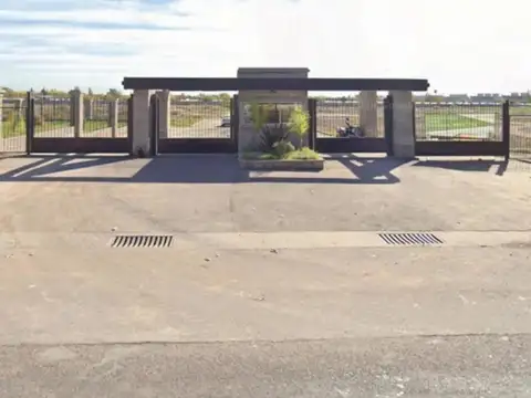 LOTE EN VENTA BARRIO PINAR DEL SOL 9. Maipú