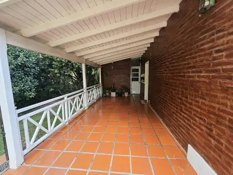 Casa 4 ambientes con 3 baños