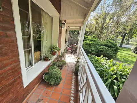 Casa en Venta en Countries y Barrios Cerrados en Moreno, USD 245.000