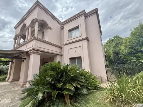 Casa 4 Ambientes en San Lucas Village