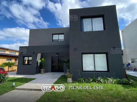 Casa  en Venta en Santa Elena, Pilar del Este, Pilar