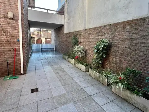 Depto Tipo Casa 3 ambientes con 2 baños