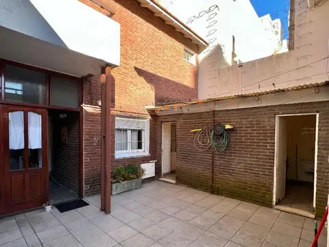 Depto Tipo Casa en Venta en La Perla Sur, USD 95.000