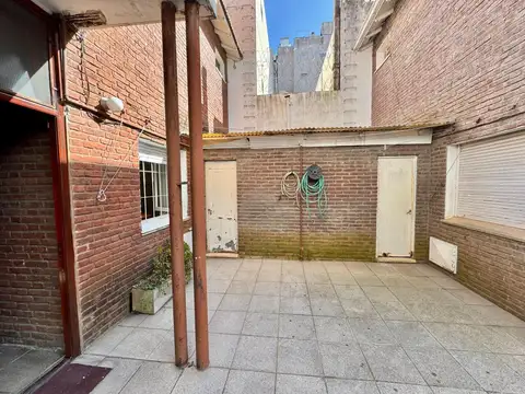 Depto Tipo Casa en Venta con 1 cocheras