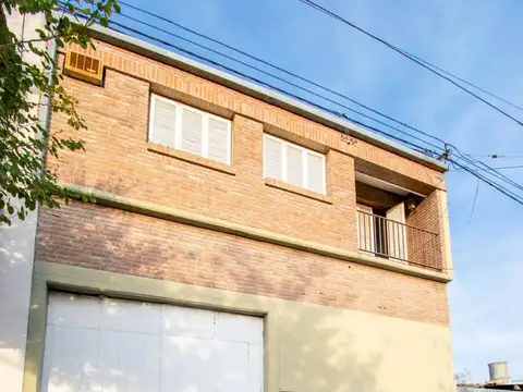 Casa de 3 dormitorios Planta Alta en Alquiler