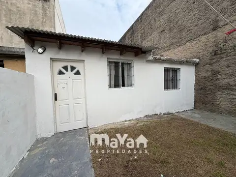 DEPARTAMENTO EN ALQUILER - SAN MARTIN AL 400