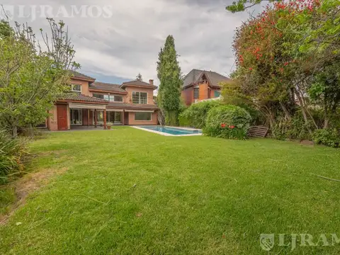 Casa en Venta al Noroeste