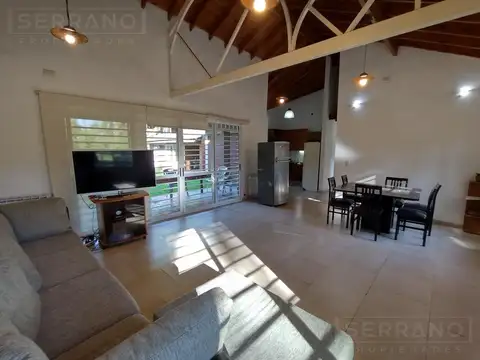 Casa 4 ambientes con 3 baños