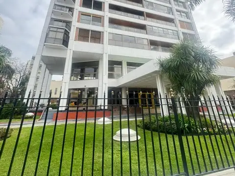 Semipiso 4 ambientes con dependencia