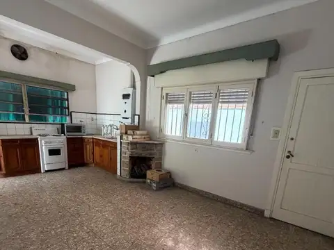 Casa en Alquiler con 1 cochera