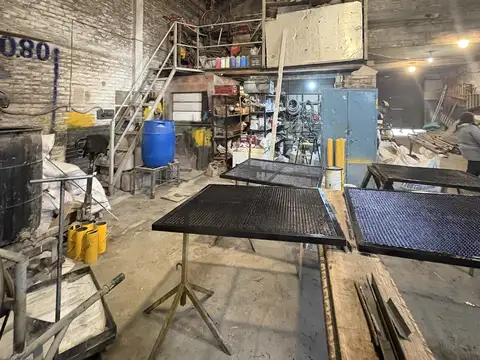 GALPON CON CASA EN PLANTA ALTA EN VENTA