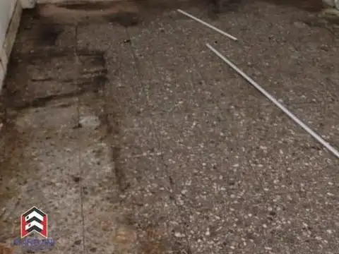 Local 70 m2 Total s/ Avenida!