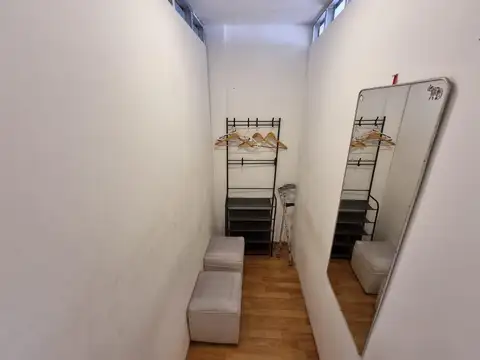 Oficina muy Luminosa con Balcón en Venta o Alquiler  - Centro (Capital Federal)