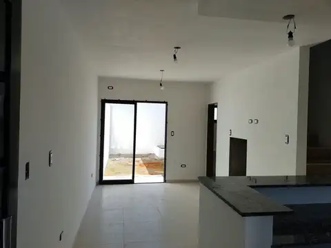 Venta duplex  139 e/ 58 y 59 un dormitorio a estrenar