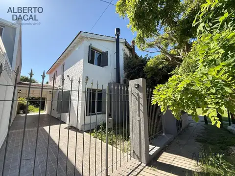 DUPLEX CON CPCHERA DOS DORMITORIOS