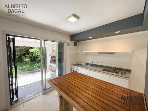 Casa en Alquiler en City Bell, $ 1.100.000