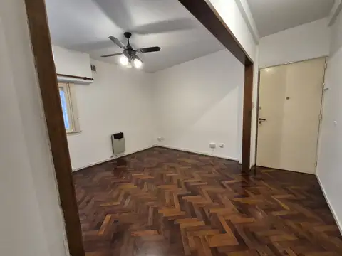 Vuelta De Obligado 4200, Piso 1