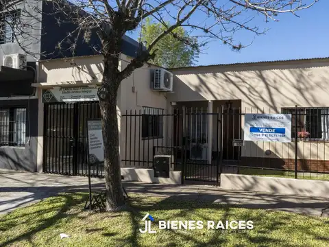 Casa en venta con consultorio/local en el centro de los cardales