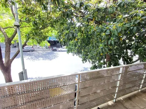 PH para Local Comercial, showroom, oficina o depósito. Sin Expensas Primer piso I Chacarita