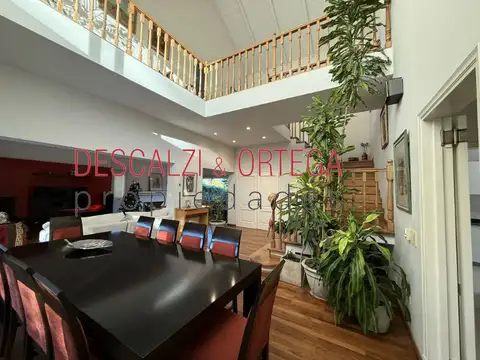 Casa 3 ambientes con 5 baños