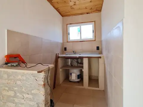 Casa 2 ambientes con 1 baño