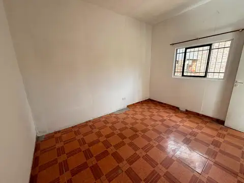 Depto Tipo Casa 2 ambientes con 1 baño