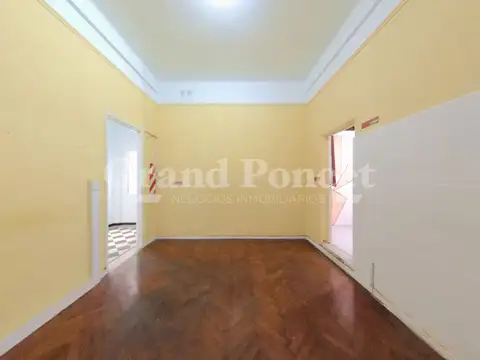 Depto Tipo Casa en Alquiler 90 años