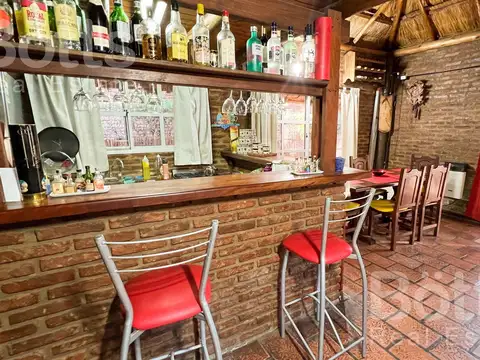 Casa 3 ambientes con 1 baño