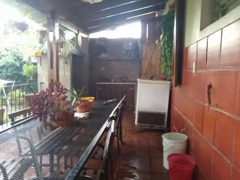 PH 3amb.*Tipo Casa* ContraFrente PB Quincho Fondo libre remodelado MB *Venta-Permuta*