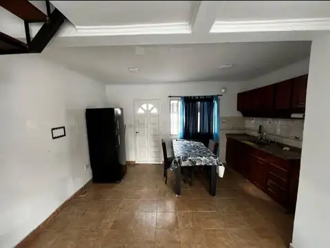 Departamento en Alquiler en Lanús, $ 700.000