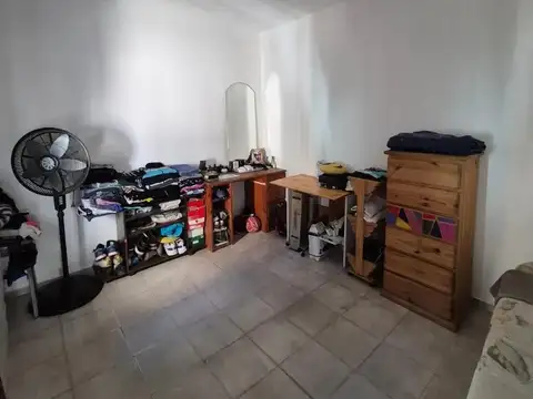 De Vicenzi e/ Francisco Madero y Almirante Guillermo Brown