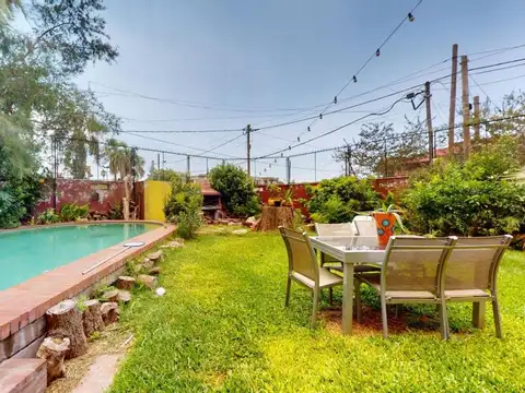 CASA EN VENTA CITY BELL 3 DORMITORIOS