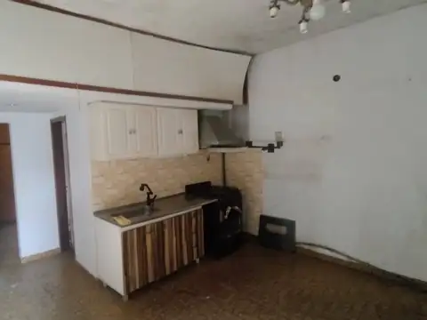 Caseros 400