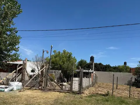 Terreno en Venta en Francisco Alvarez, USD 18.000