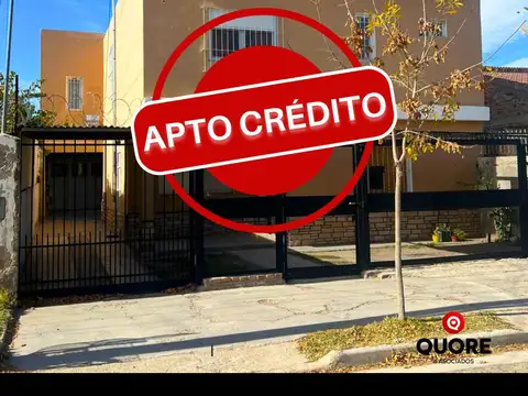 Venta de Casa 220 m2, B. Luis Piedra Buena Cipolletti (Apta Crédito)