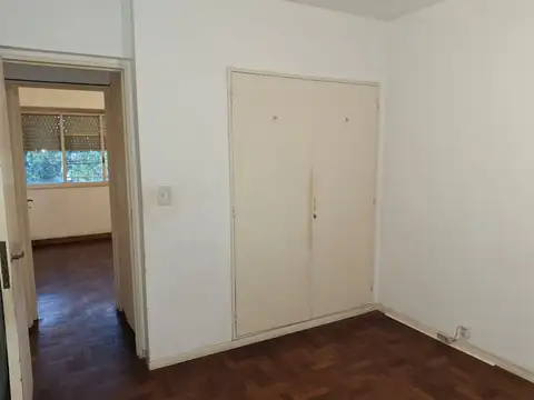 VENTA DEPARTAMENTO 4 AMBIENTES FLORESTA